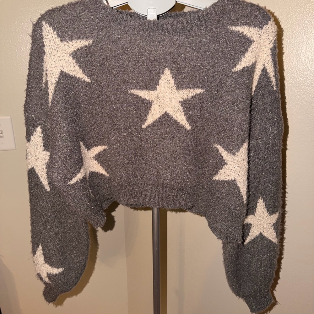 Altar’d State Star Print Fuzzy Cropped Pullover Sweater
